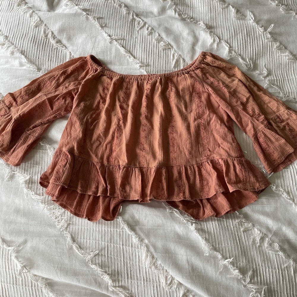 ZARA Off the shoulder ruffle top